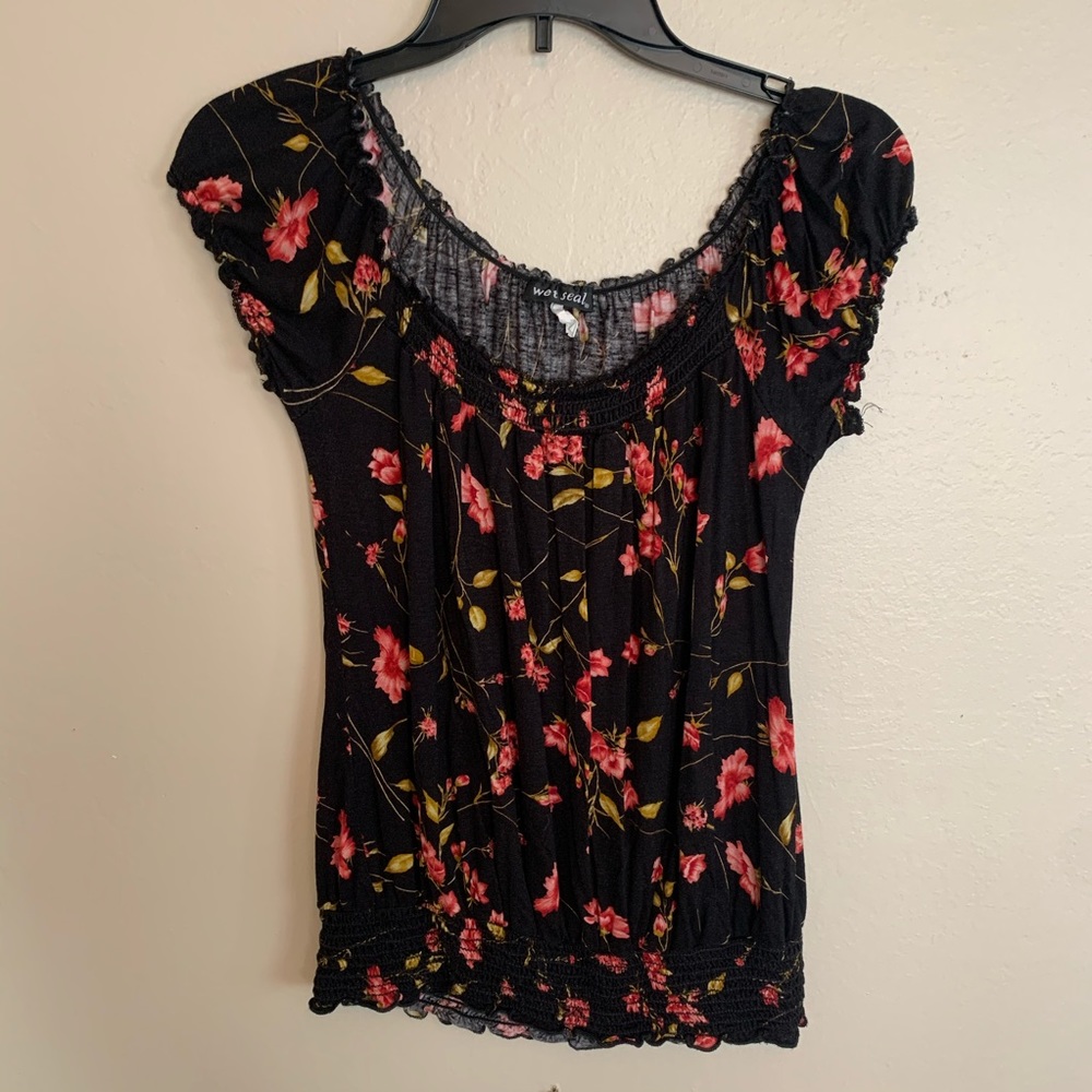 Black/Red Floral Top